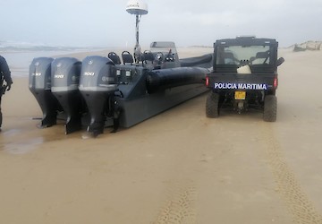 Detectada embarcação de alta velocidade na ilha da Culatra em Faro