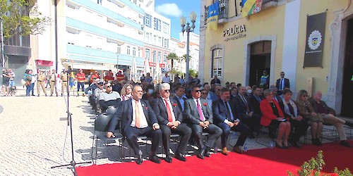 Liberdade e democracia celebradas em Lagos