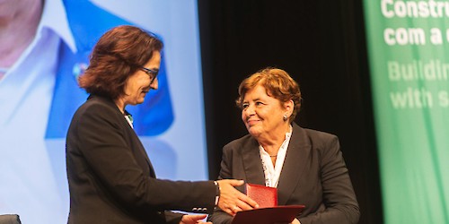 CCDR Algarve saúda professora Maria João Bebianno pela distinção com medalha de mérito científico