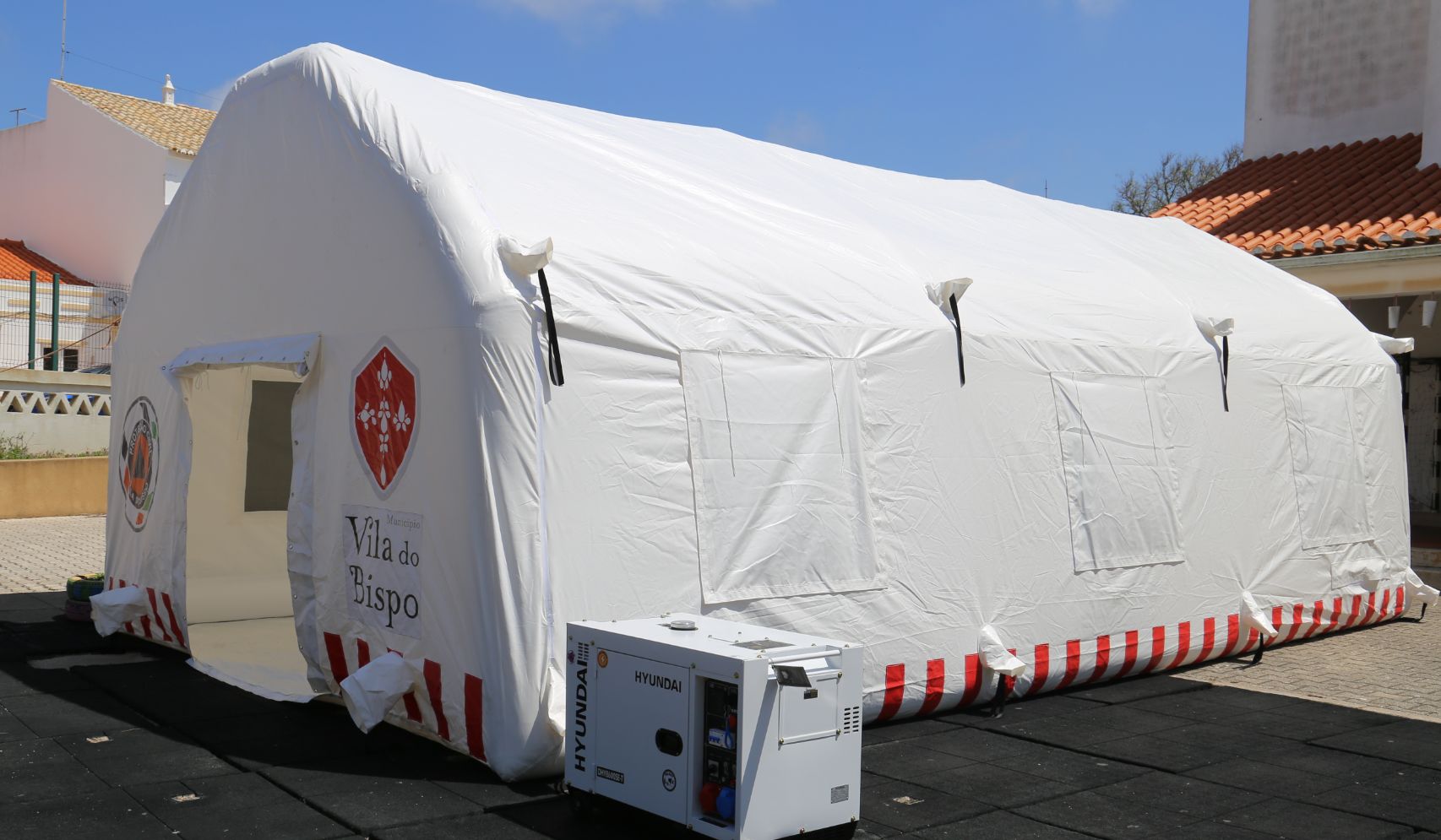Município de Vila do Bispo adquire tenda insuflável e gerador trifásico para a protecção civil