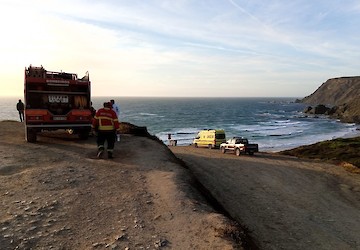 Encontrado o corpo de um homem na praia da Ponta Ruiva em Vila do Bispo