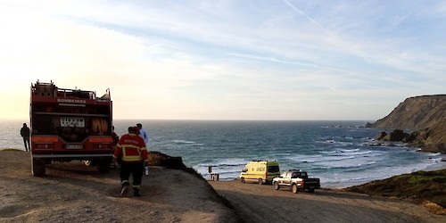 Encontrado o corpo de um homem na praia da Ponta Ruiva em Vila do Bispo