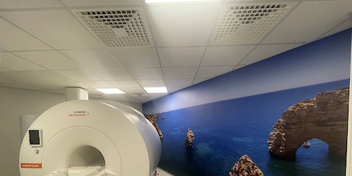 Hospital Lusíadas Albufeira investe em equipamento de ressonância magnética com inteligência artificial pioneiro no mundo
