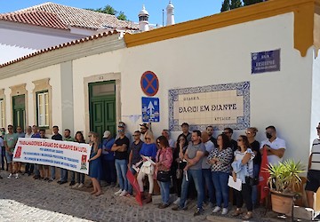PCP diz que «está ao lado dos trabalhadores das Águas do Algarve em luta pelo aumento dos salários»