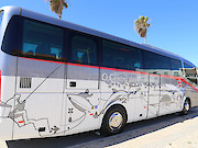 Município de Vila do Bispo adquire autocarro de 51 lugares equipado com plataforma eléctrica para pessoas com mobilidade reduzida - 1