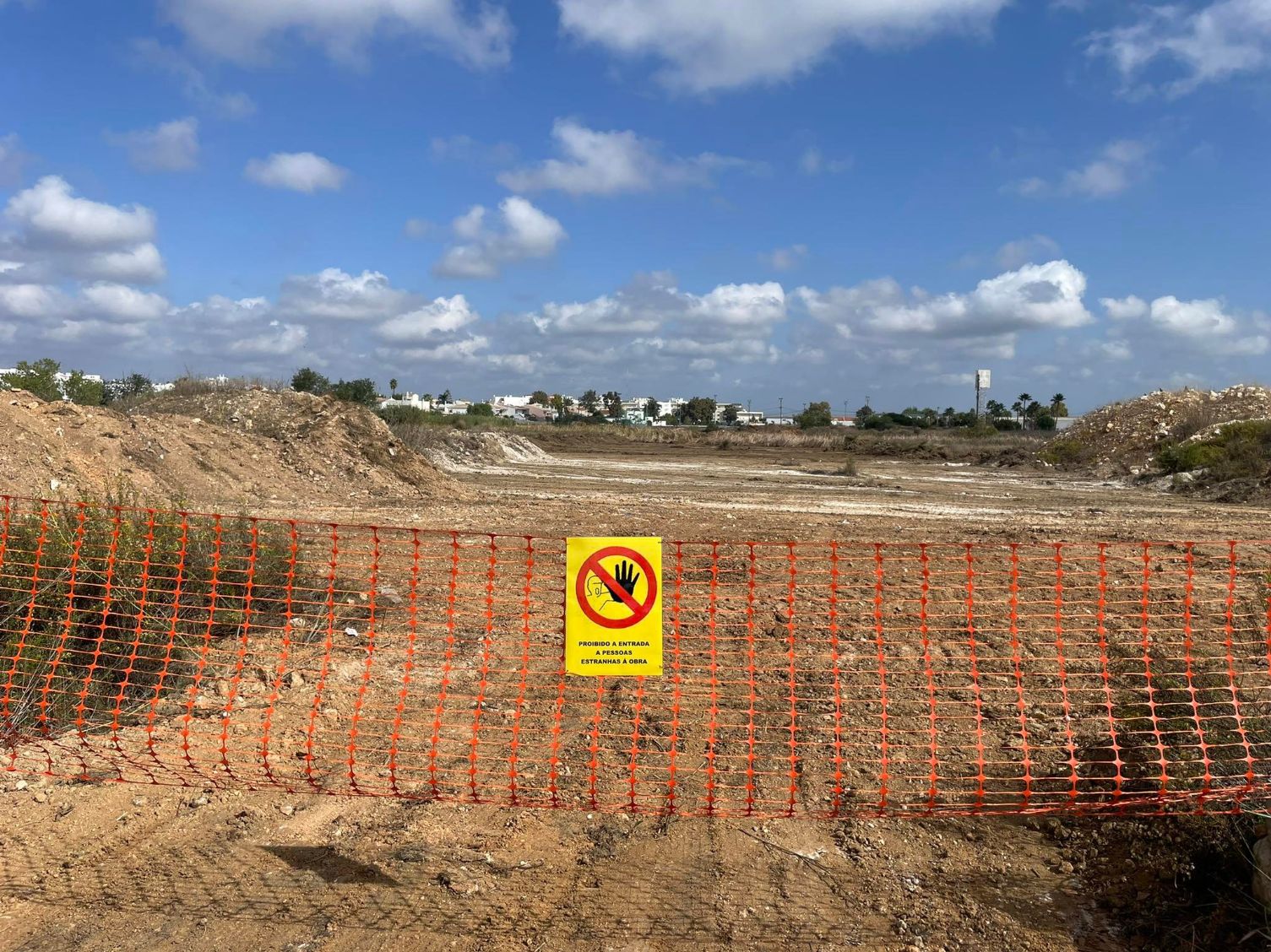 Está iminente a destruição da zona húmida da Alagoas Brancas em Lagoa, no Algarve