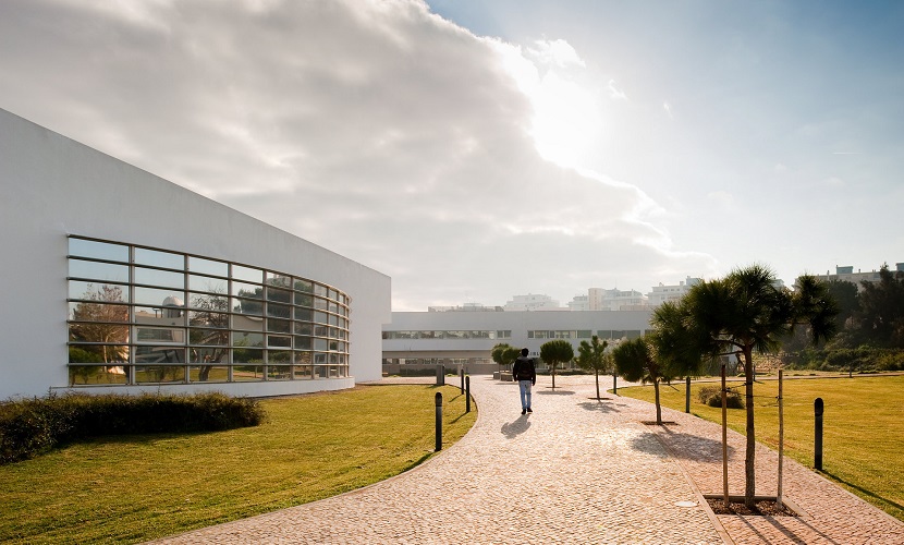 Associação Académica da Universidade do Algarve organiza Conferência IDE para discutir temas da actualidade