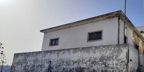 Câmara Municipal de Aljezur quer recuperar o Edifício da GNR na Praia de Odeceixe
