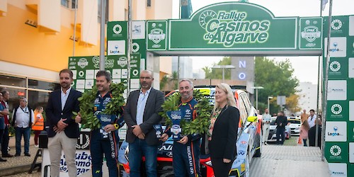 Ricardo Teodósio e José Teixeira vencem a taça de Portugal de ralis no Rallye Casinos do Algarve