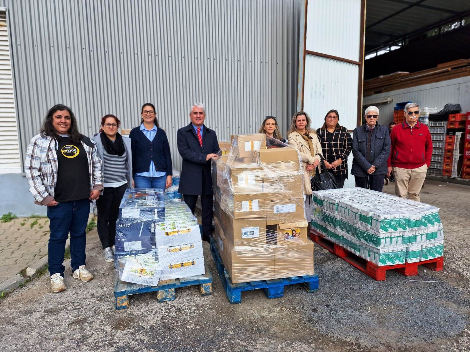 Autarquia de VRSA entrega 20 mil euros em bens alimentares a IPSS do concelho