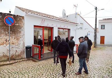Mercado de Barão de São João reabre portas renovado