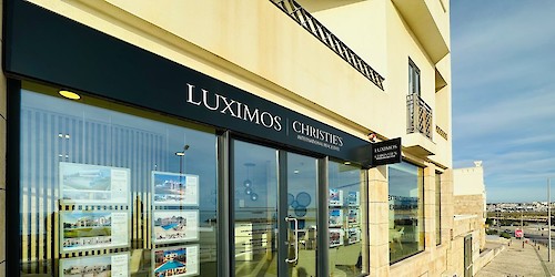 Imobiliária de luxo LUXIMOS Christie's abre novo escritório em Lagos