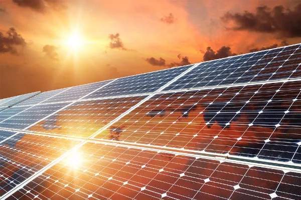 “Sustentabilidade energética e ambiental: Estudo para a implementação de energia solar nos edifícios públicos da responsabilidade da C.M. de Lagos”