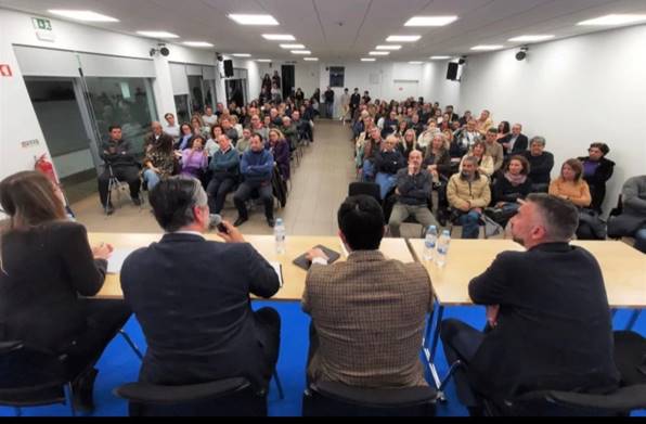 Alojamento local reúne-se em peso, PSD Algarve organizou audição pública