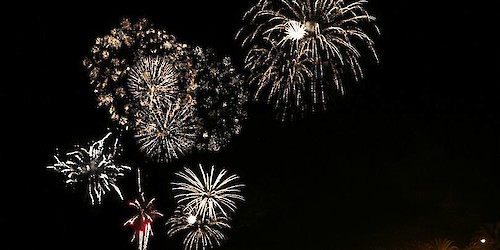 AML: Festejos para todos - Transitar dos fogos-de-artifício