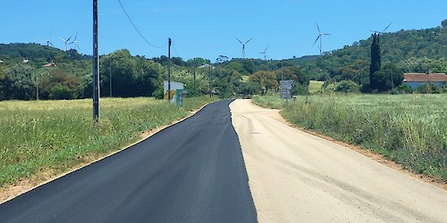 Obras de intervenção na estrada que liga o Tramelo ao Espinhaço de Cão, decorrem a bom ritmo