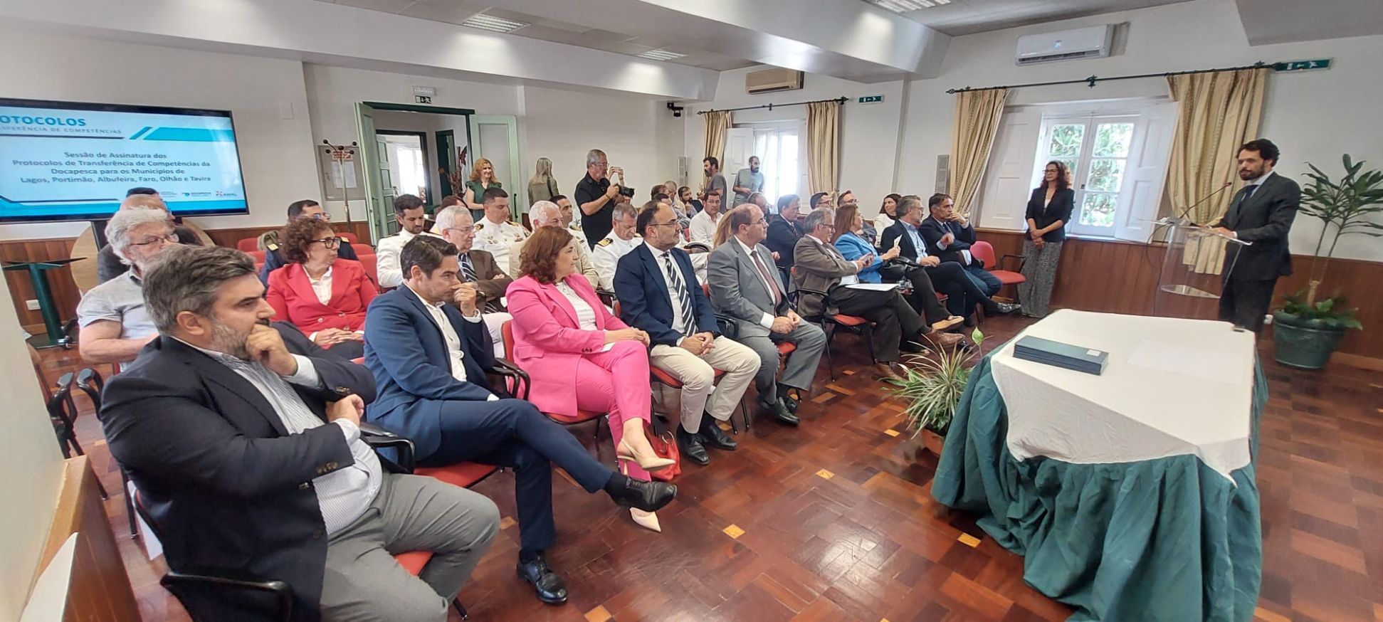 Docapesca transfere competências para seis municípios do Algarve
