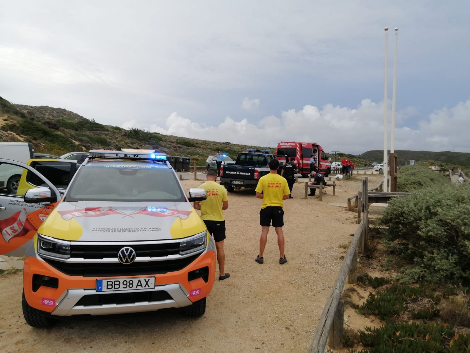 Pescador morre entre a praia da Amoreira e a praia do Monte Clérigo em Aljezur