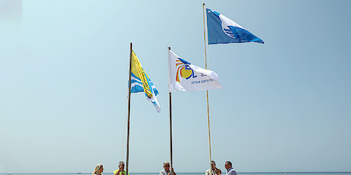 Lagos já hasteou a Bandeira Azul nas suas praias