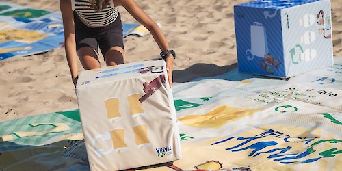 Jogo de tabuleiro gigante nas praias do Algarve ensinam a reciclar