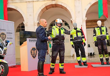 Apresentação do novo equipamento de proteção para os motociclistas da Guarda Nacional Republicana