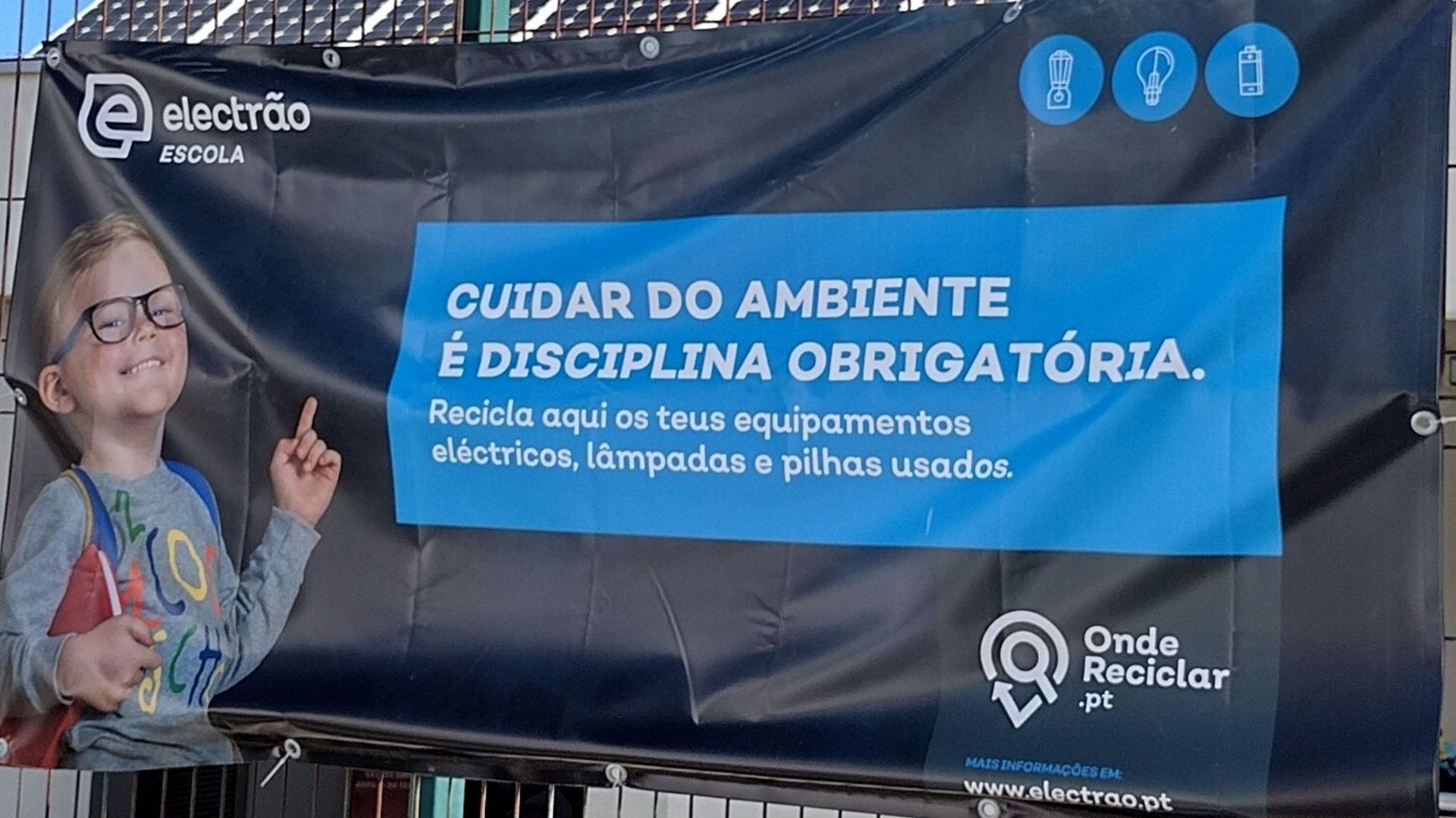 Escolas de Faro recolheram cerca de 26 toneladas de pilhas, lâmpadas e equipamentos eléctricos usados