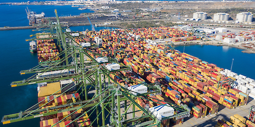 Porto de Sines é o 14.º maior porto europeu em carga contentorizada