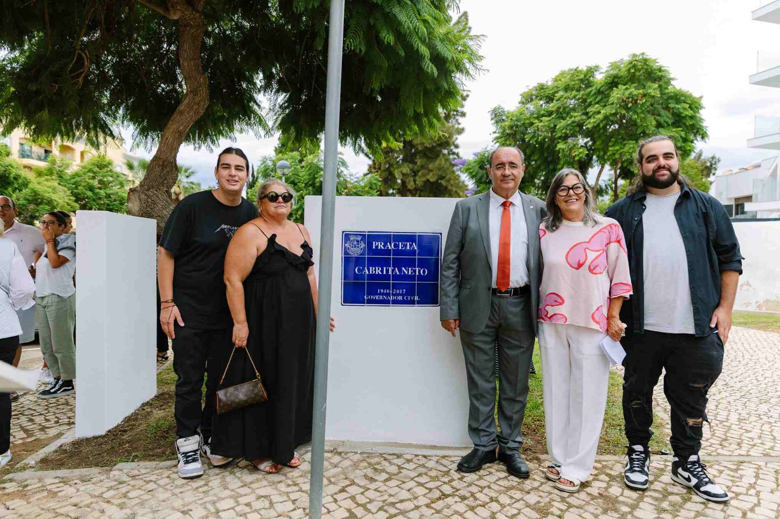 Município de Faro homenageia personalidades ligadas ao concelho, atribuindo novos topónimos