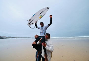 Liga MEO Surf: Joaquim Chaves sagra-se campeão nacional no Bom Petisco Peniche Pro