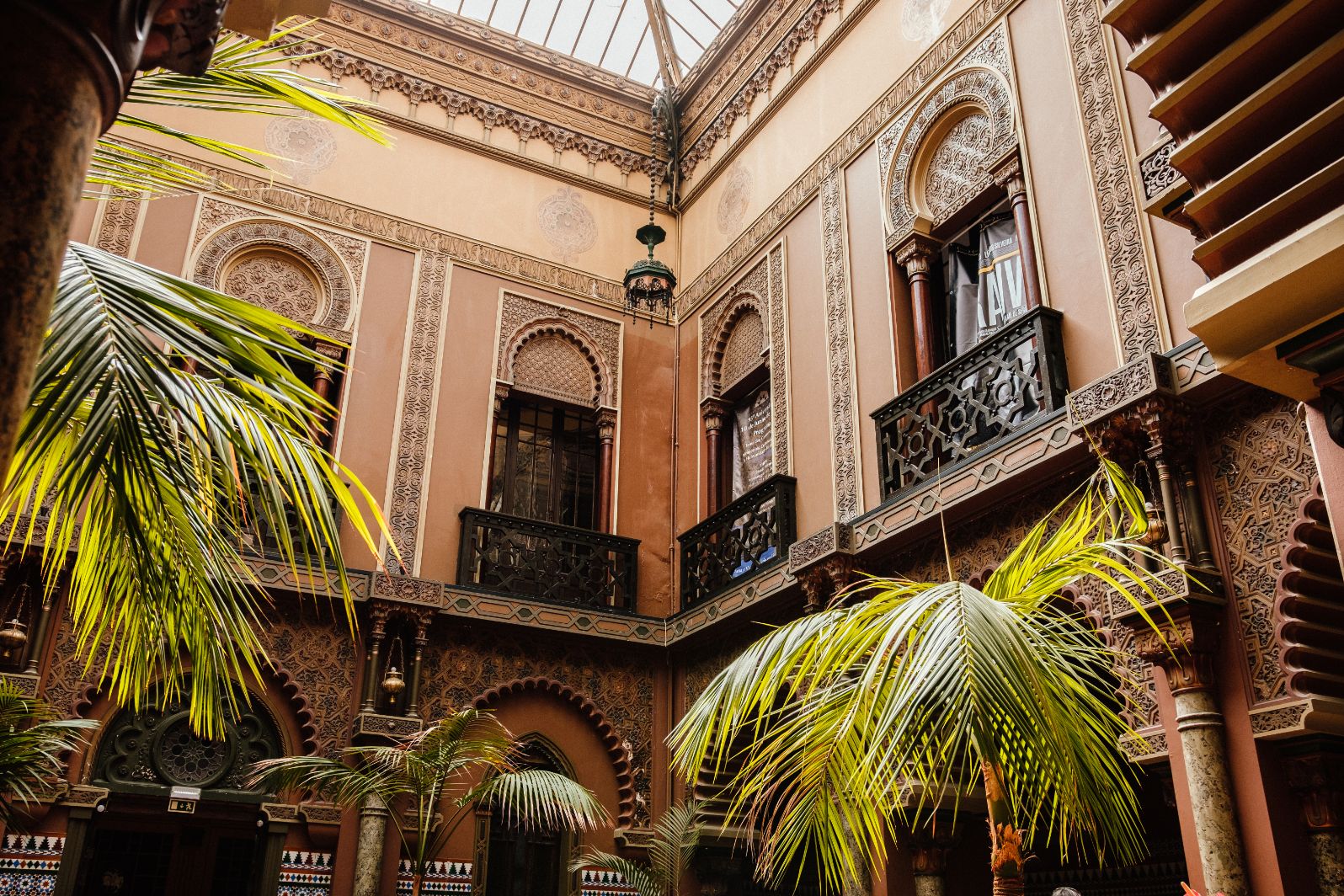 Casa do Alentejo lança livro com a sua história