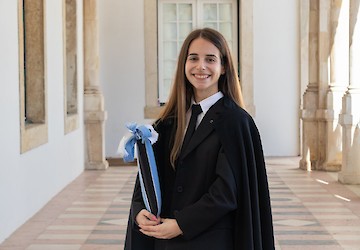 Aluna da Universidade de Coimbra ganha bolsa de mérito da E-Redes para futuras engenheiras