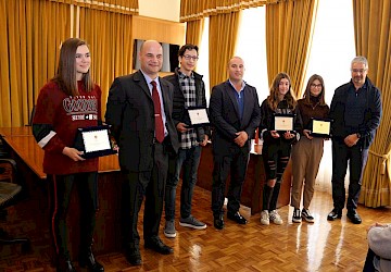 Câmara de Vila do Bispo atribuiu prémios aos melhores alunos do concelho