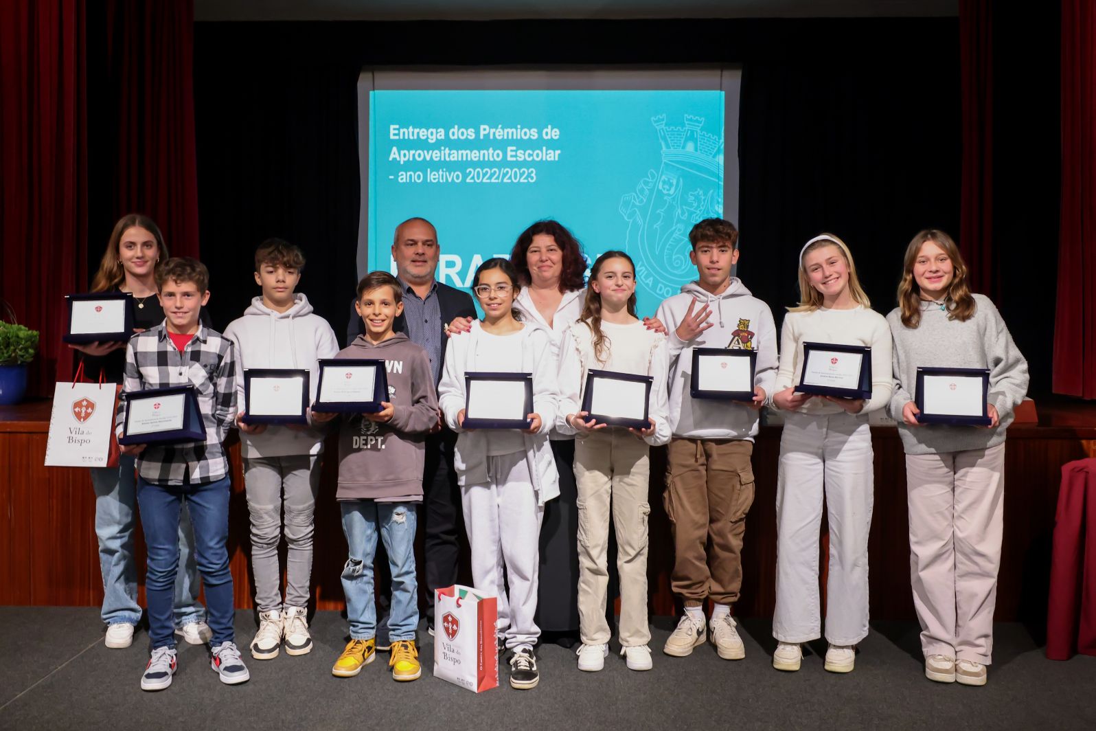 Autarquia de Vila do Bispo premiou melhores alunos do 6.º Ano