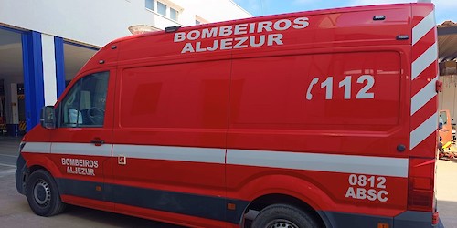 Município de Aljezur atribui apoio financeiro à Associação Humanitária dos Bombeiros Voluntários de Aljezur para a aquisição de ambulância