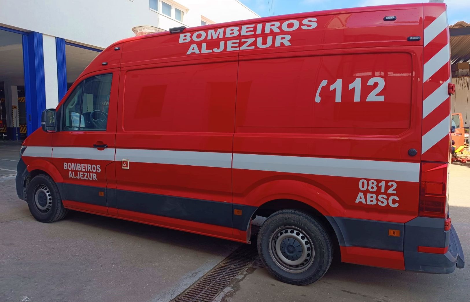 Município de Aljezur atribui apoio financeiro à Associação Humanitária dos Bombeiros Voluntários de Aljezur para a aquisição de ambulância
