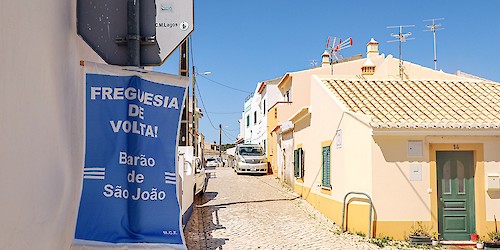 “Desagregação das Freguesias de Barão de S. João e de Bensafrim”