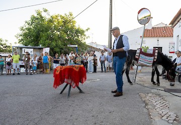 A festa volta à aldeia da Penina com um especial santos populares e muito mais