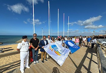 Praias do concelho de Faro receberam bandeira azul