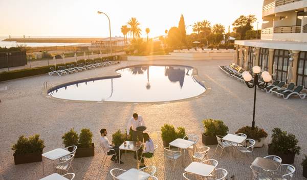 Sunset parties de verão animam hotéis Vila Galé