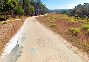 Aljezur lança de novo a empreitada de manutenção, para a Estrada Rogil/ Azia