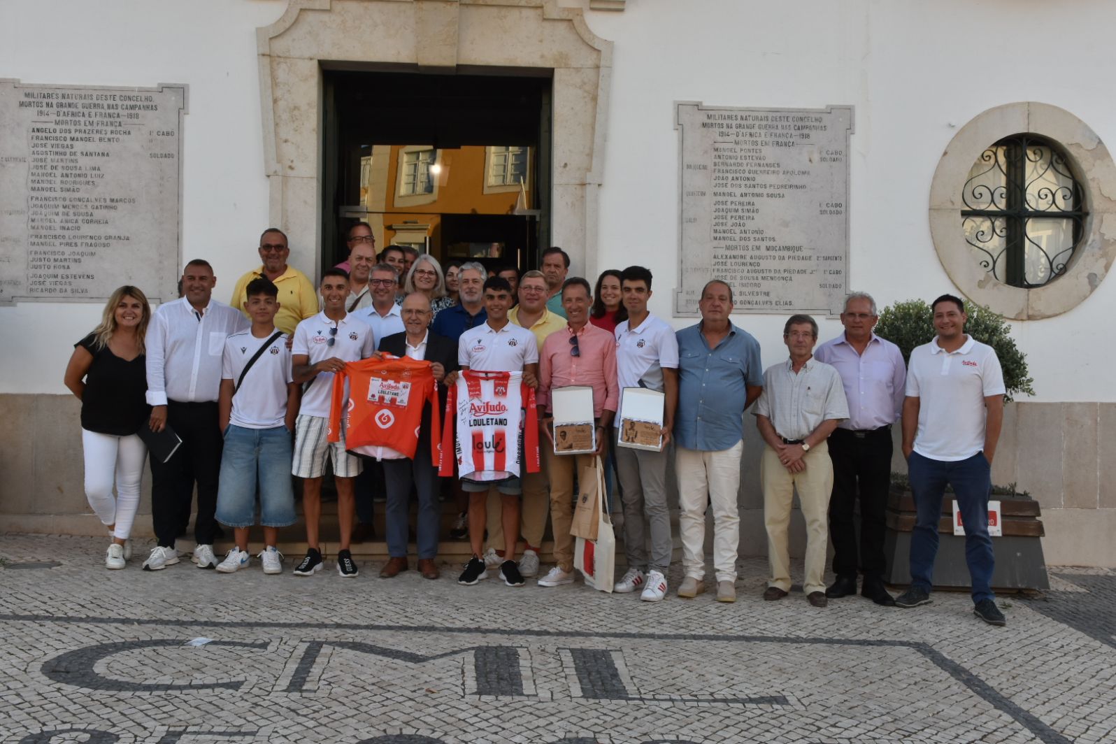 Loulé, “terra de bicicletas”, prestou homenagem à equipa de ciclismo do louletano