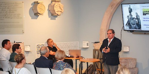 Museu Municipal de Arqueologia de Albufeira foi exíguo para acolher a quantidade de presenças no seu 25.º aniversário