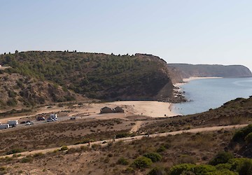 3 Praias de Vila do Bispo interditas a banhos devido ao derramamento de crude