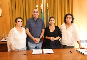 Município de Vila do Bispo assina protocolo com Associação de Proteção Animal – Patinhas de Sagres