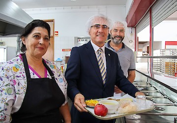 Vila Real de Santo António aumenta em 90% o número de refeições servidas nas escolas