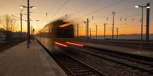 “Investimento em infraestruturas e serviço ferroviário no Algarve”