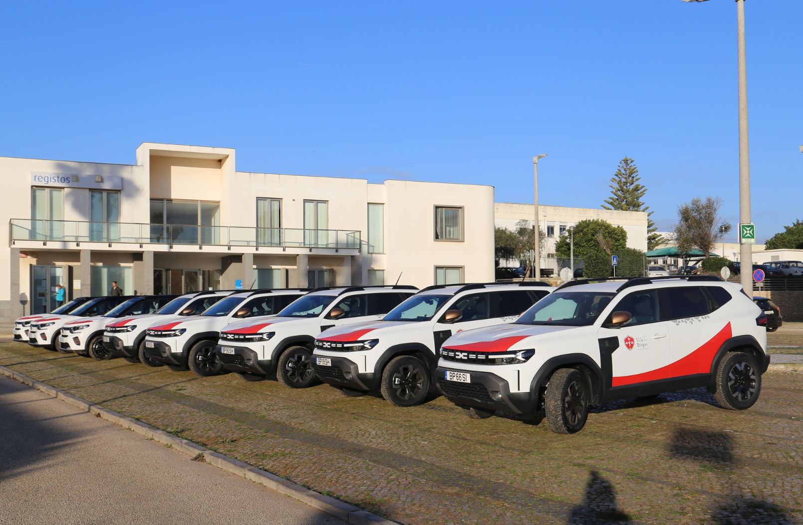 Câmara Municipal de Vila do Bispo reforça frota automóvel com 9 viaturas