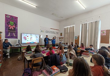 "A Bola Vai à Escola" já passou por mais de 3700 alunos de 221 turmas do Algarve