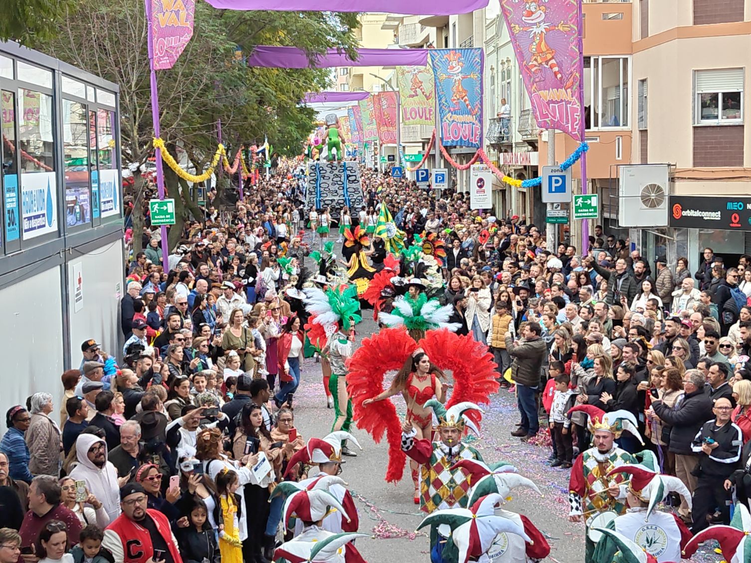 Primeiro dia do Carnaval de Loulé foi seco, mas não foi uma seca