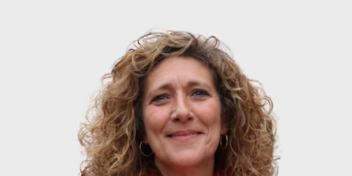 Luísa Conduto é a candidata da CDU - Coligação Democrática Unitária à presidência da Câmara Municipal de Silves